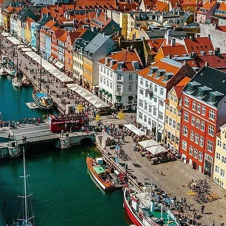 Authentic Copenhagen! 1st Floor, 2 X Doub Bed, Fully Furnishd, Check In 3 Pm - 3 Am Apartment *