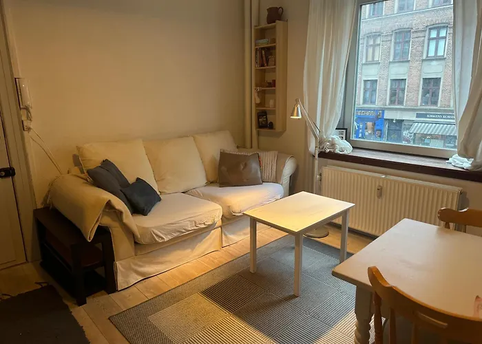 Authentic Copenhagen! 1st Floor, 2 X Doub Bed, Fully Furnishd, Check In 3 Pm - 3 Am Appartement