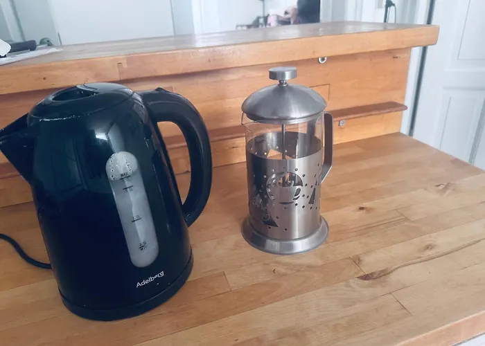 Authentic Copenhagen! 1st Floor, 2 X Doub Bed, Fully Furnishd, Check In 3 Pm - 3 Am *