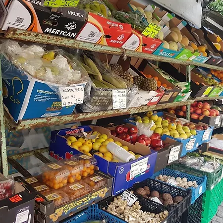 アパート Authentic Copenhagen! 1st Floor, 2 X Doub Bed, Fully Furnishd, Check In 3 Pm - 3 Am コペンハーゲン