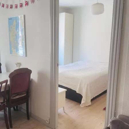 Authentic Copenhagen! 1st Floor, 2 X Doub Bed, Fully Furnishd, Check In 3 Pm - 3 Am Kodaň
