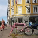 Authentic Copenhagen! 1st Floor, 2 X Doub Bed, Fully Furnishd, Check In 3 Pm - 3 Am Kodaň